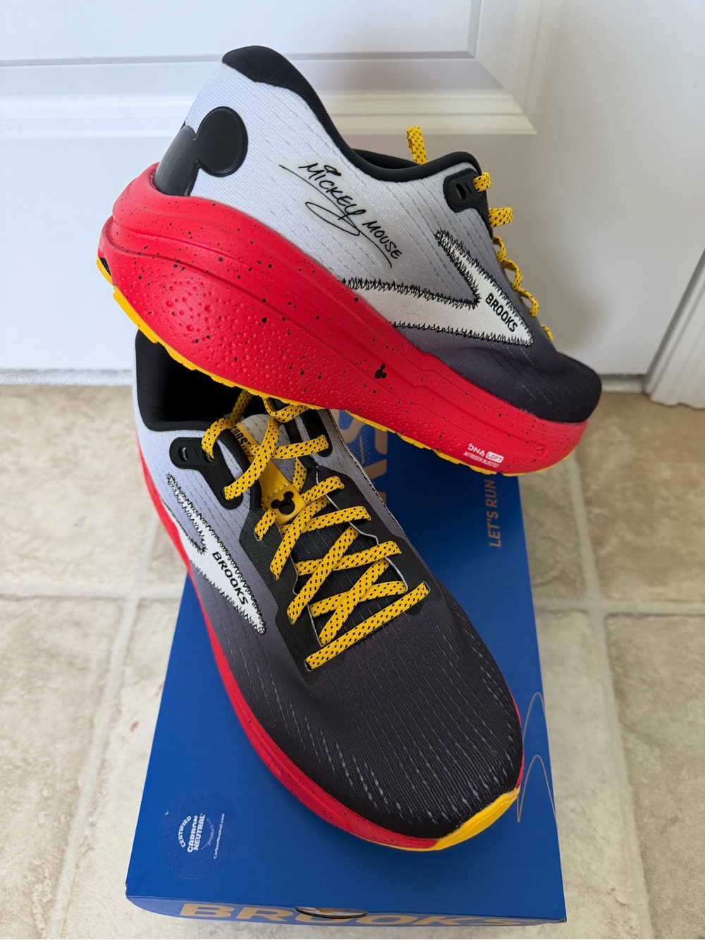 NIB Brooks Ghost Max 2 Mickey Mouse Shoes